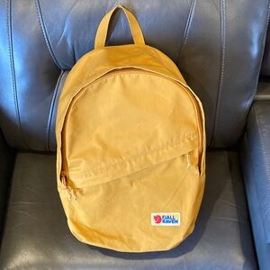 FJALL RAVEN Acorn Color Vardag Backpack 16L